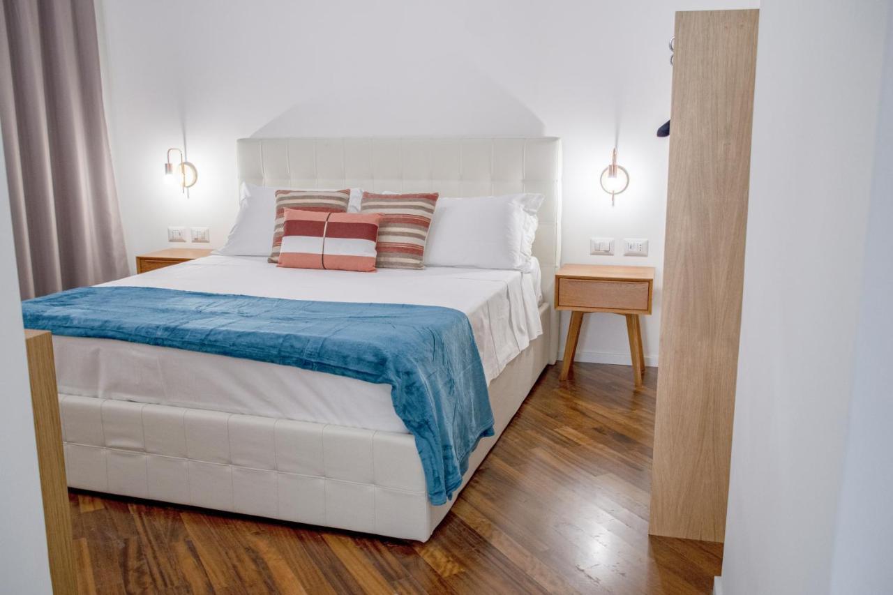 Castalia Apartments & Rooms Duomo تاورمينا المظهر الخارجي الصورة