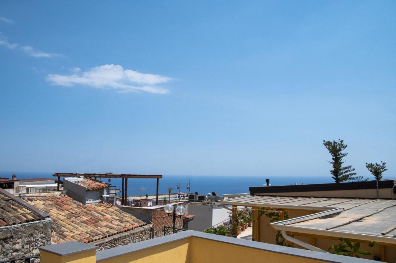Castalia Apartments & Rooms Duomo تاورمينا المظهر الخارجي الصورة