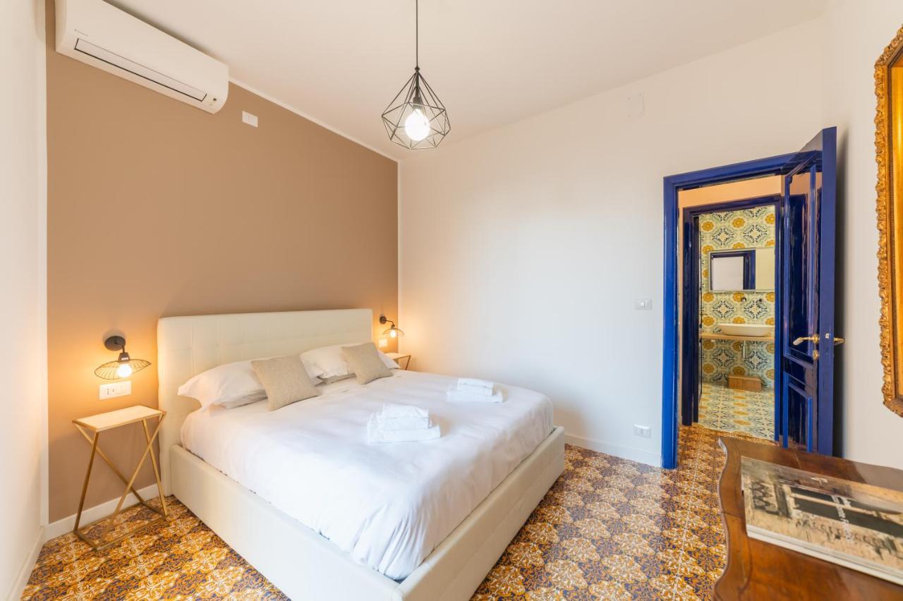 Castalia Apartments & Rooms Duomo تاورمينا المظهر الخارجي الصورة